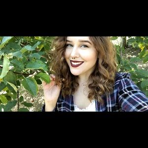 Meet your Posher, Mikaela